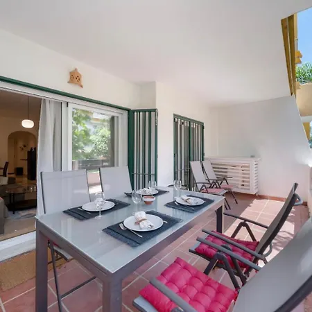 Kirsi Calanova Golf Apartment *