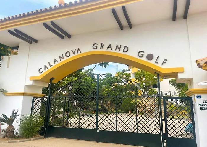 Daire Kirsi Calanova Golf